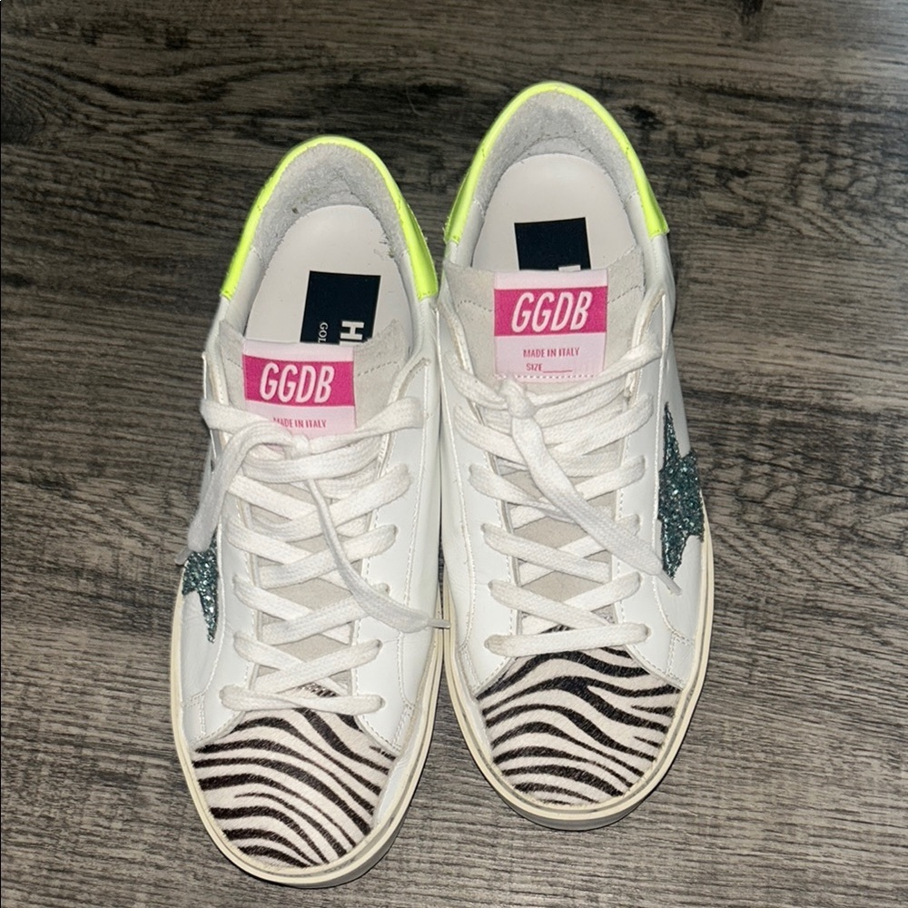 Golden Goose White and Green Sneakers with Distress Appeal Luxury Sneakers Sz 37 - Picture 2 of 11